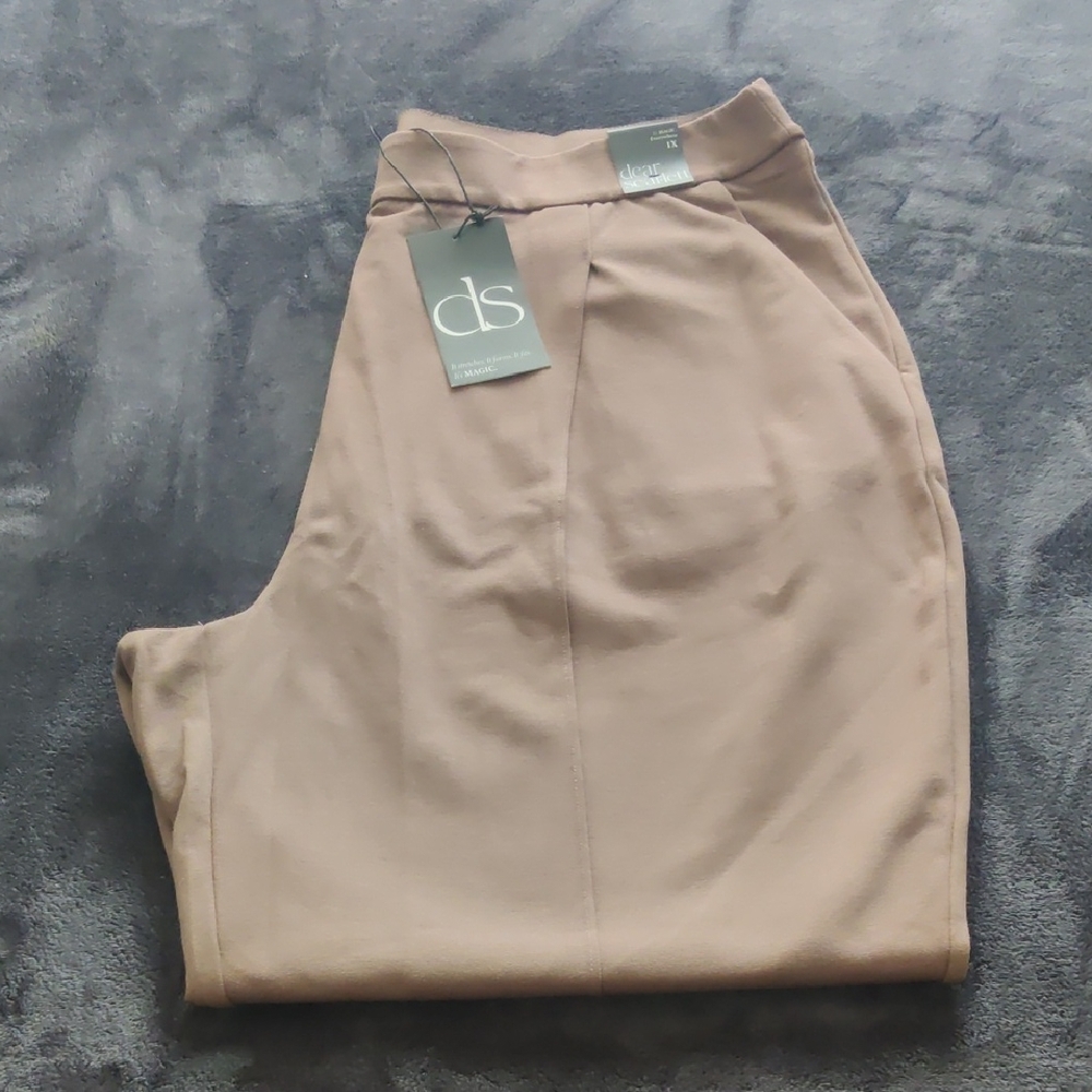 Dear Scarlett- NWT Magic Barrel Leg Women's Pants